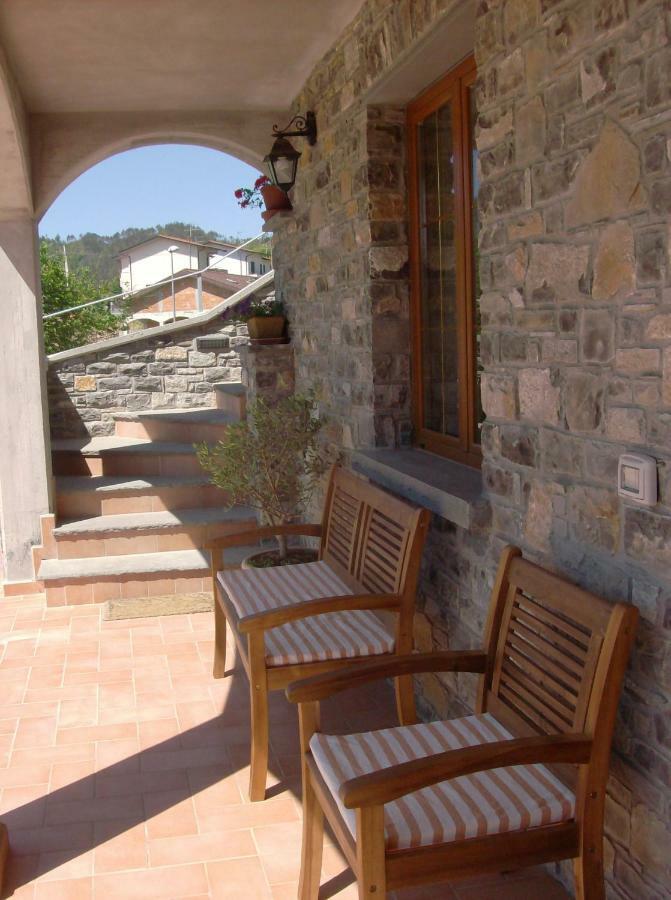 Il Vecchio Noce Hotel Brugnato Bagian luar foto
